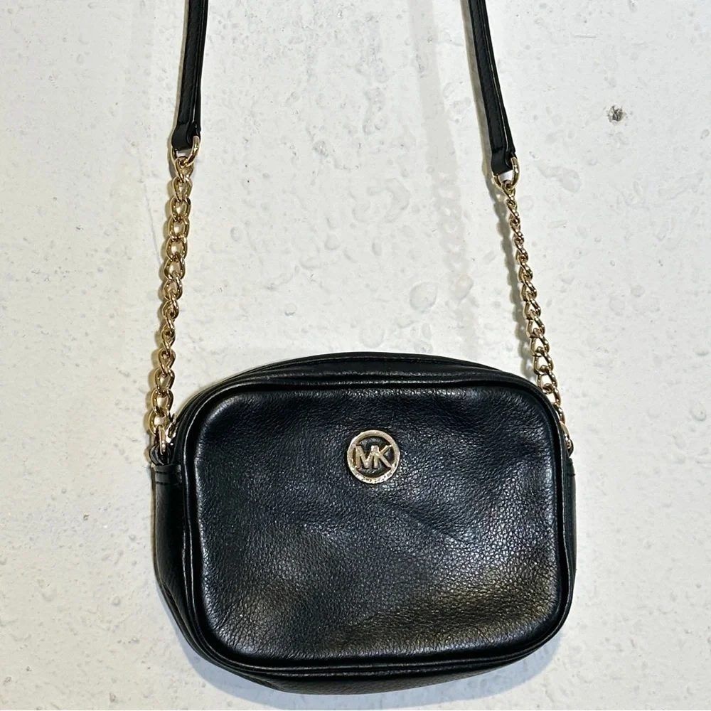 Michael Kors Black Pebbled Leather Small Fulton Crossbody Bag